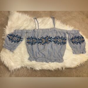 American Eagle Outfitters Embroidered Blouse Size Small